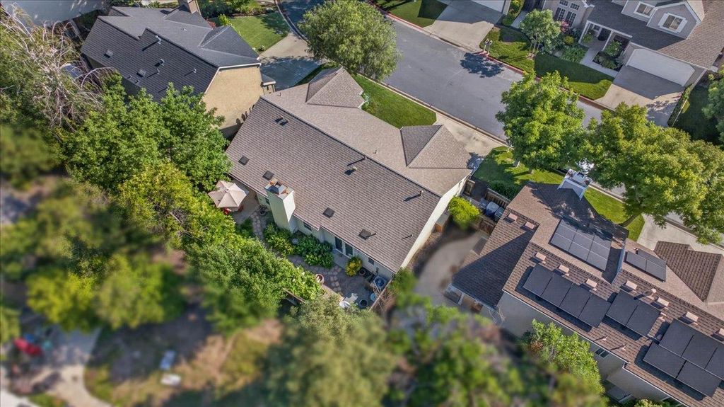 Image 56 of property listing at 10771 N Windham Bay Circle, Fresno, CA 93730