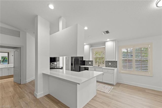 4748 San Carlo CT, Naples, FL 34109