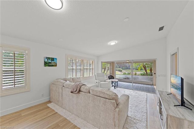 4748 San Carlo CT, Naples, FL 34109