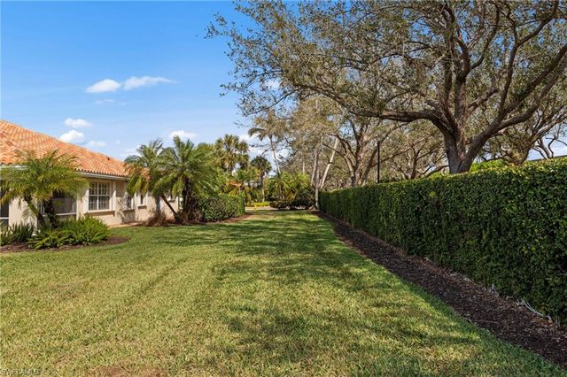 4748 San Carlo CT, Naples, FL 34109