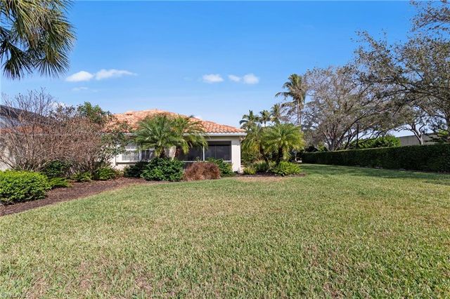 4748 San Carlo CT, Naples, FL 34109