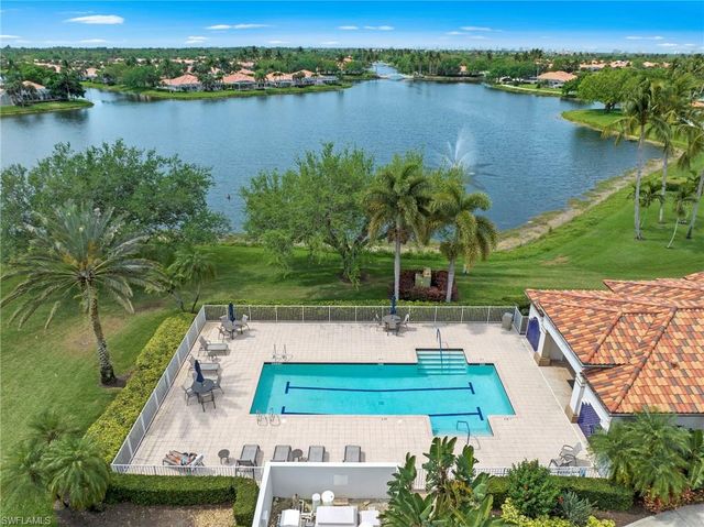 4748 San Carlo CT, Naples, FL 34109