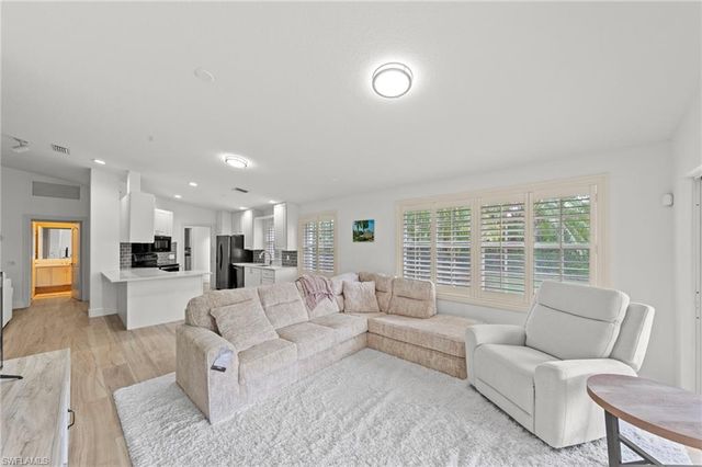 4748 San Carlo CT, Naples, FL 34109