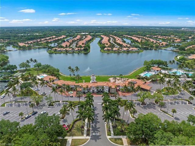 4748 San Carlo CT, Naples, FL 34109