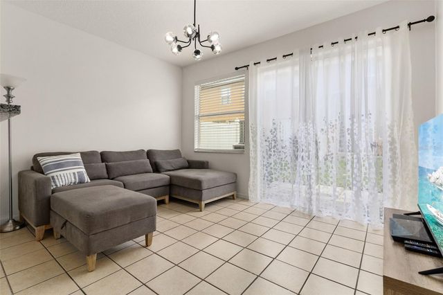 5315 PARADISE CAY CIRCLE, Kissimmee, FL 34746