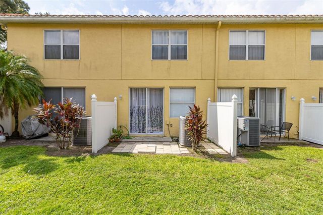5315 PARADISE CAY CIRCLE, Kissimmee, FL 34746
