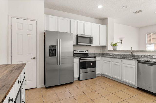 5315 PARADISE CAY CIRCLE, Kissimmee, FL 34746