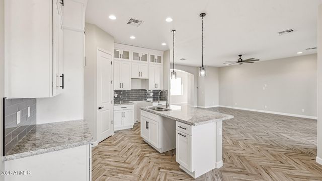 22288 W DALE Lane, Wittmann, AZ 85361