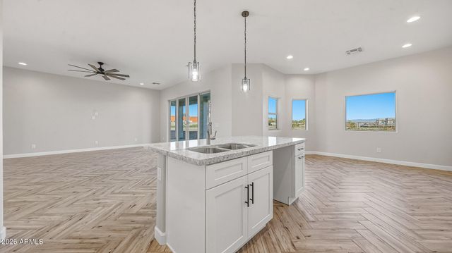 22288 W DALE Lane, Wittmann, AZ 85361