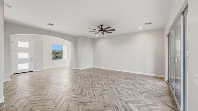 22288 W DALE Lane, Wittmann, AZ 85361