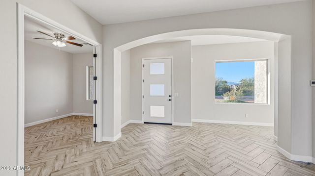 22288 W DALE Lane, Wittmann, AZ 85361