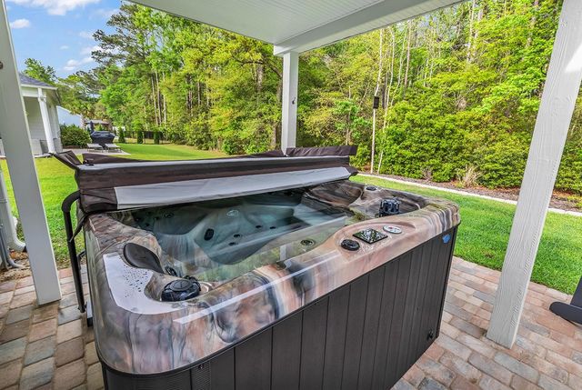 122 Caroline Ct., Murrells Inlet, SC 29576