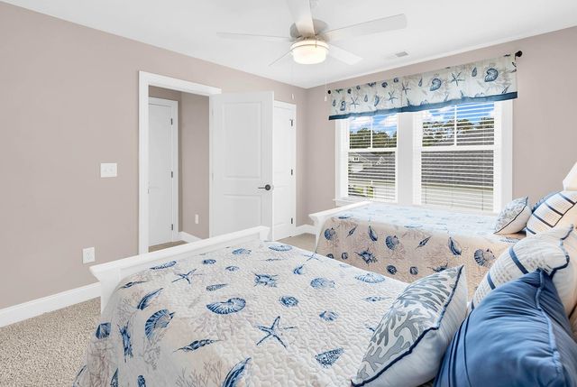 122 Caroline Ct., Murrells Inlet, SC 29576