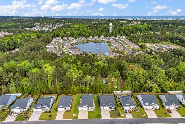 122 Caroline Ct., Murrells Inlet, SC 29576