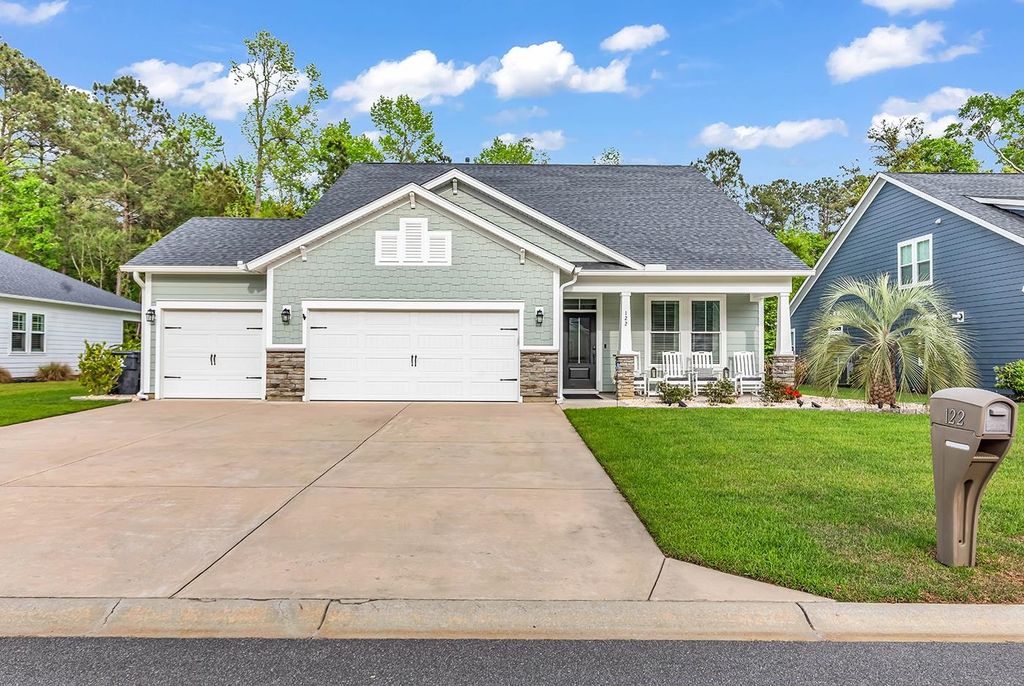 122 Caroline Ct., Murrells Inlet, SC 29576