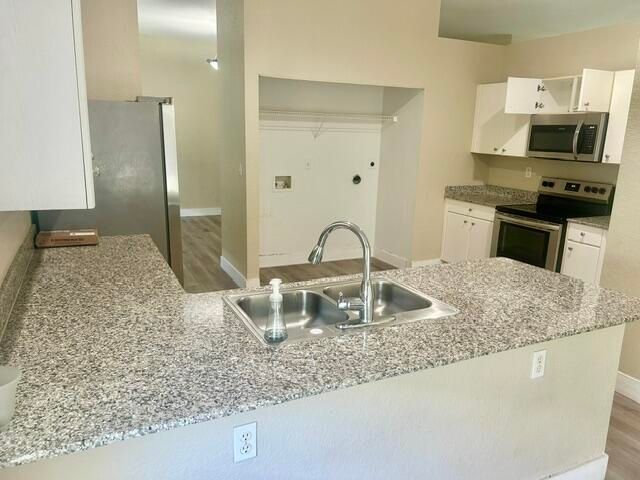 7463 NW 70th Avenue, Parkland, FL 33067