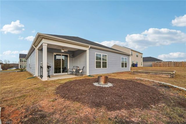 222 Rose Wind Way, Mayodan, NC 27027