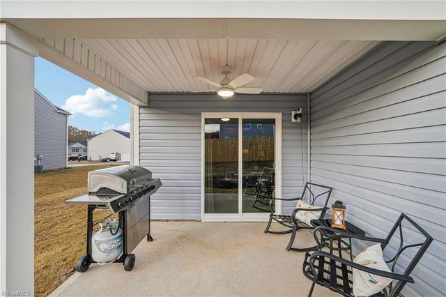 222 Rose Wind Way, Mayodan, NC 27027