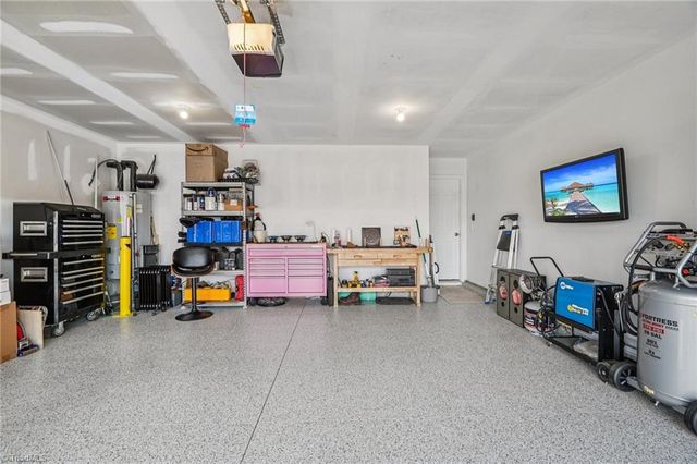 222 Rose Wind Way, Mayodan, NC 27027