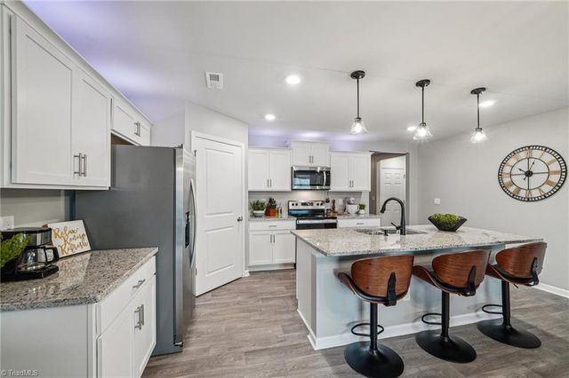 222 Rose Wind Way, Mayodan, NC 27027