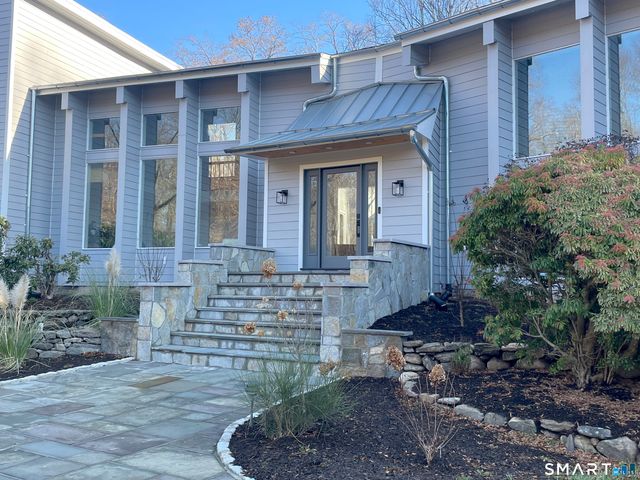 2177 Cross Highway, Fairfield, CT 06824