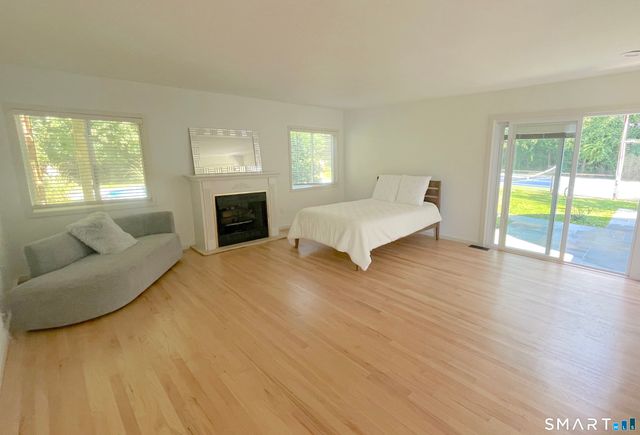 2177 Cross Highway, Fairfield, CT 06824