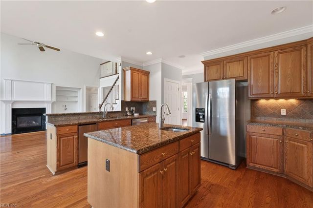 20480 W Creek PL, Smithfield, VA 23430