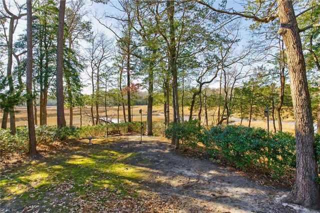 20480 W Creek PL, Smithfield, VA 23430