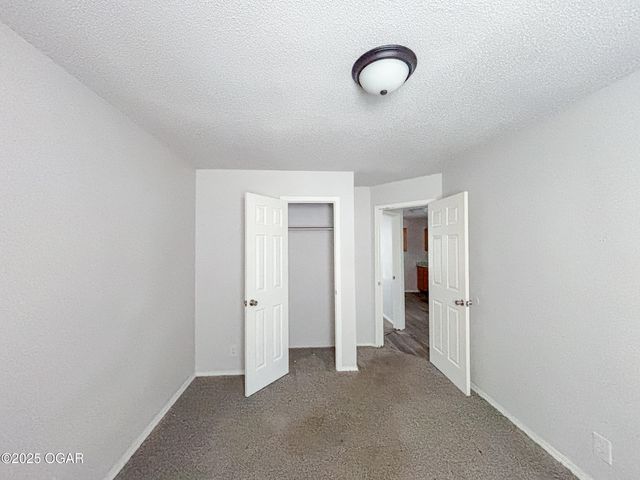 908 Jefferson Avenue, Joplin, MO 64801