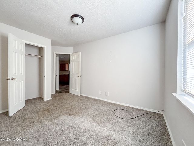 908 Jefferson Avenue, Joplin, MO 64801