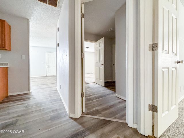 908 Jefferson Avenue, Joplin, MO 64801
