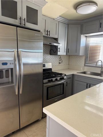 20930 Lone Eagle 2, Apple Valley, CA 92308