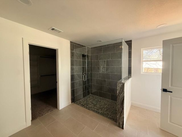 504 BELLAIRE Circle, Mineral Wells, TX 76067