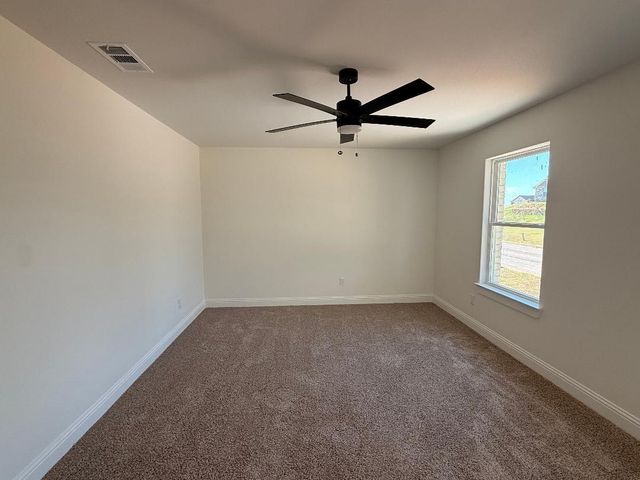 504 BELLAIRE Circle, Mineral Wells, TX 76067