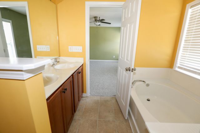196 Avonshire Drive, Summerville, SC 29483
