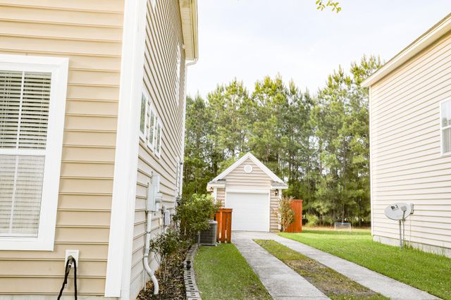 196 Avonshire Drive, Summerville, SC 29483
