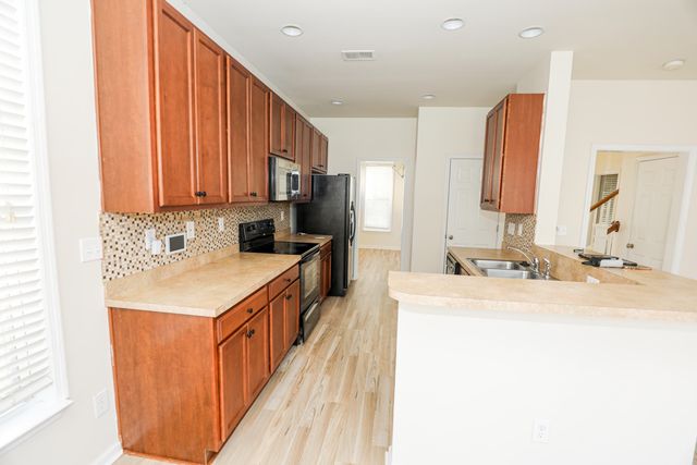 196 Avonshire Drive, Summerville, SC 29483