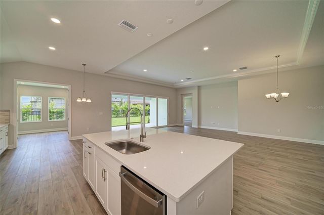 5237 WOLF CREEK DRIVE, Apollo Beach, FL 33572