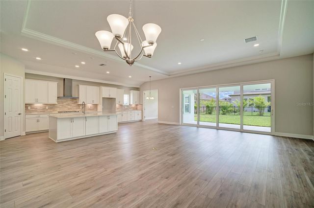 5237 WOLF CREEK DRIVE, Apollo Beach, FL 33572