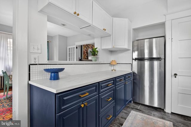 106 S WEST END AVE, Lancaster, PA 17603