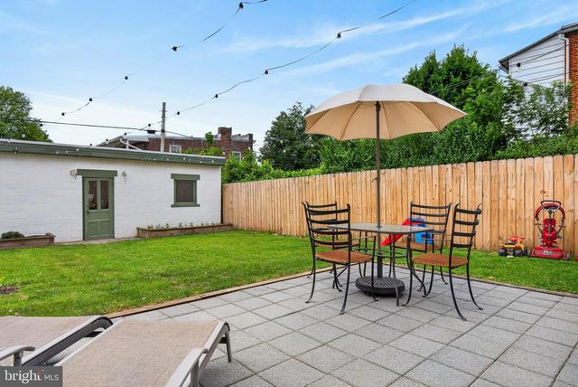 106 S WEST END AVE, Lancaster, PA 17603