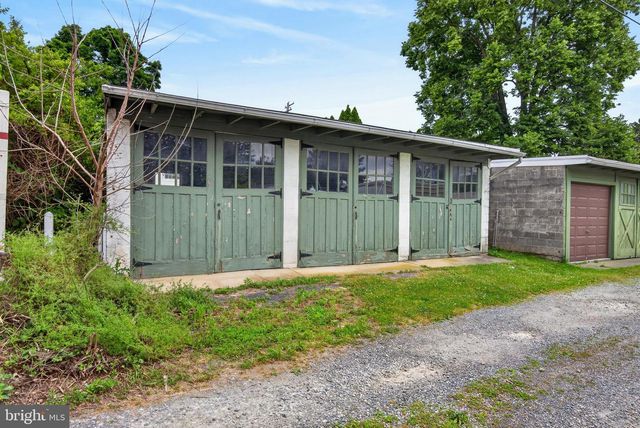 106 S WEST END AVE, Lancaster, PA 17603