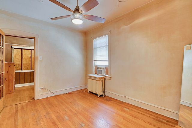 5505 W Cullom Avenue, Chicago, IL 60634