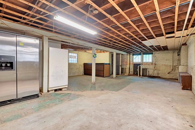 5505 W Cullom Avenue, Chicago, IL 60634