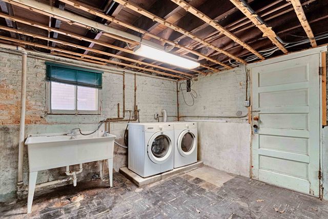 5505 W Cullom Avenue, Chicago, IL 60634