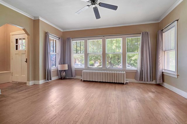 5505 W Cullom Avenue, Chicago, IL 60634