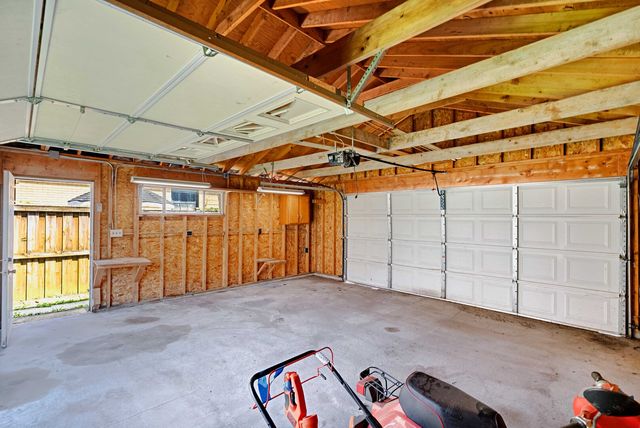 5505 W Cullom Avenue, Chicago, IL 60634