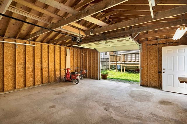 5505 W Cullom Avenue, Chicago, IL 60634