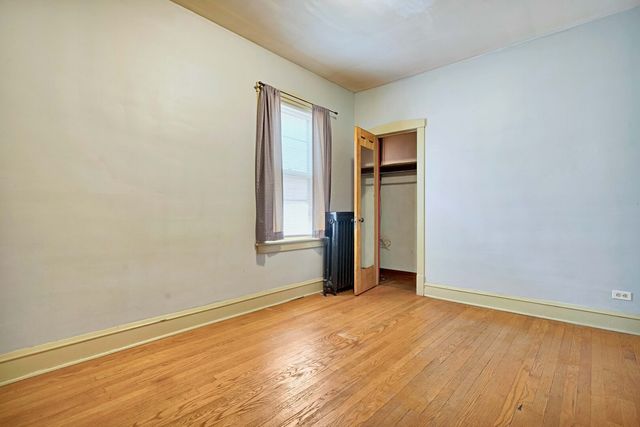 5505 W Cullom Avenue, Chicago, IL 60634