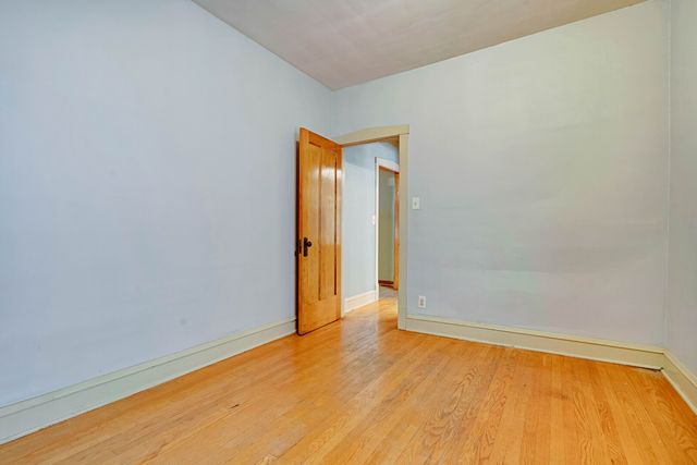 5505 W Cullom Avenue, Chicago, IL 60634